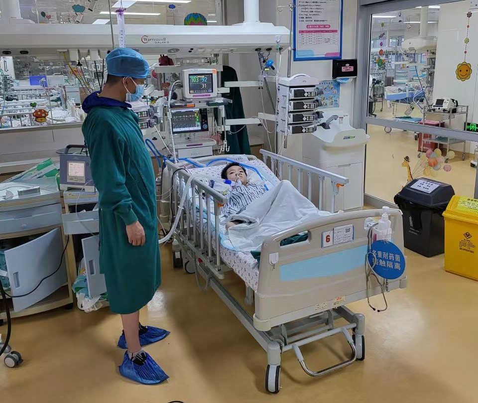 岳池县跨省救护车出租公司